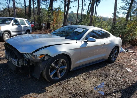 2015 Ford Mustang Ecoboost z USA, uszkodzony, nr VIN 1FA6P8TH2F5417577